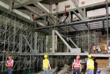 微型電動(dòng)葫蘆和高空作業(yè)車助力豐臺(tái)火車站順利改建