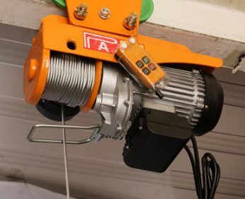 怎么使用微型電動(dòng)葫蘆在狹窄空間內(nèi)吊運(yùn)重物