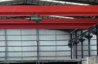 能不能同時(shí)用兩臺(tái)小型電動(dòng)葫蘆吊重